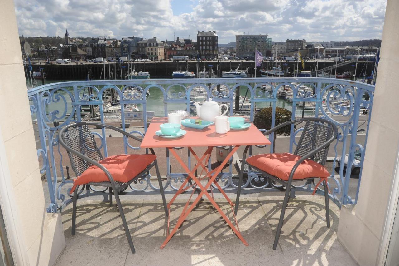 L'Anvers vue port de plaisance Dieppe Extérieur photo
